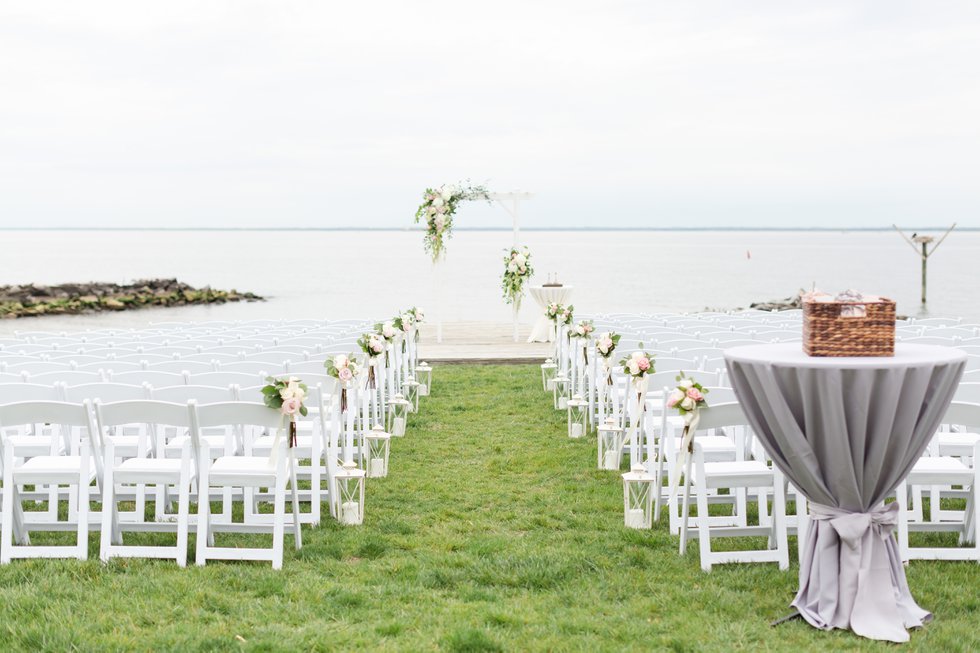 Silver swan clearance wedding